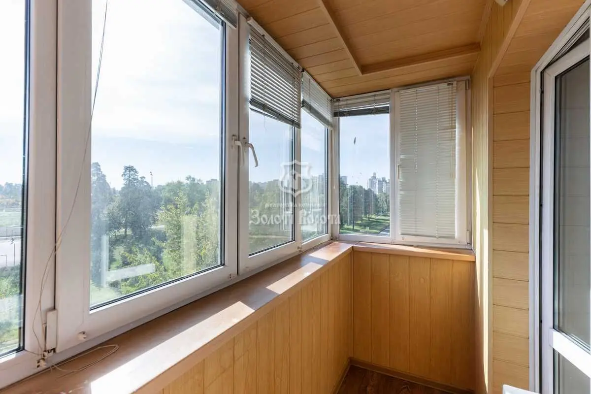 Фото Продаю 1 кімнатну квартиру, 40 кв. м, Тростянецька вул. 97 Київ, ціна: 51000 USD, код 9289