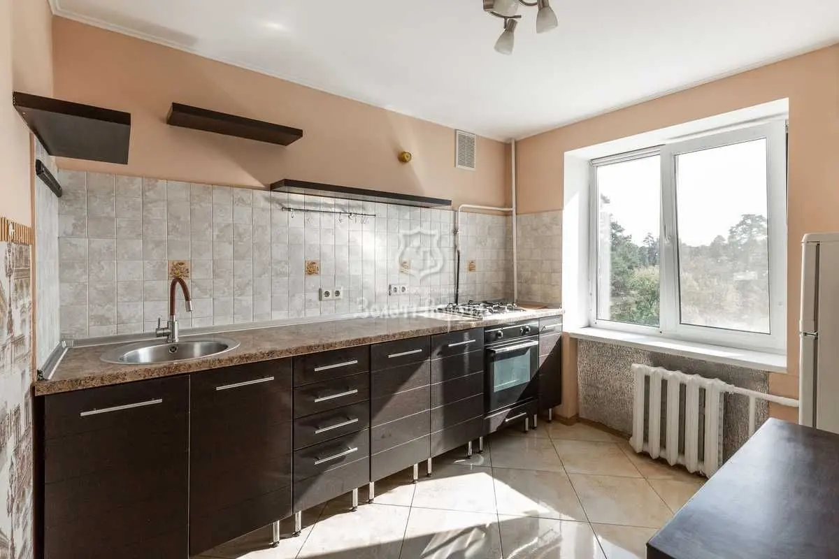 Фото Продаю 1 кімнатну квартиру, 40 кв. м, Тростянецька вул. 97 Київ, ціна: 51000 USD, код 9289