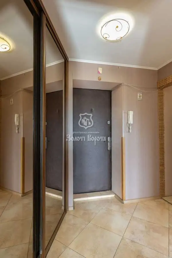 Фото Продаю 1 кімнатну квартиру, 40 кв. м, Тростянецька вул. 97 Київ, ціна: 51000 USD, код 9289