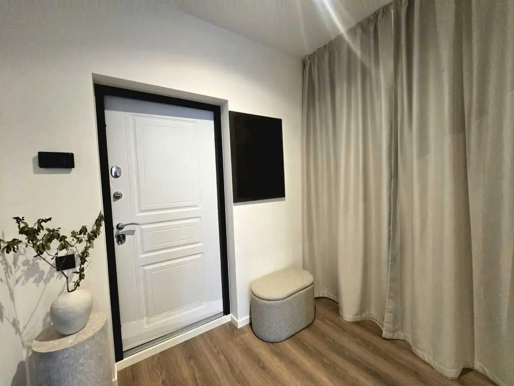 Фото Selling a 1-room apartment, 43 sq.m., Metrolohichna Street  Kyiv, price: 118000 USD, code 9293