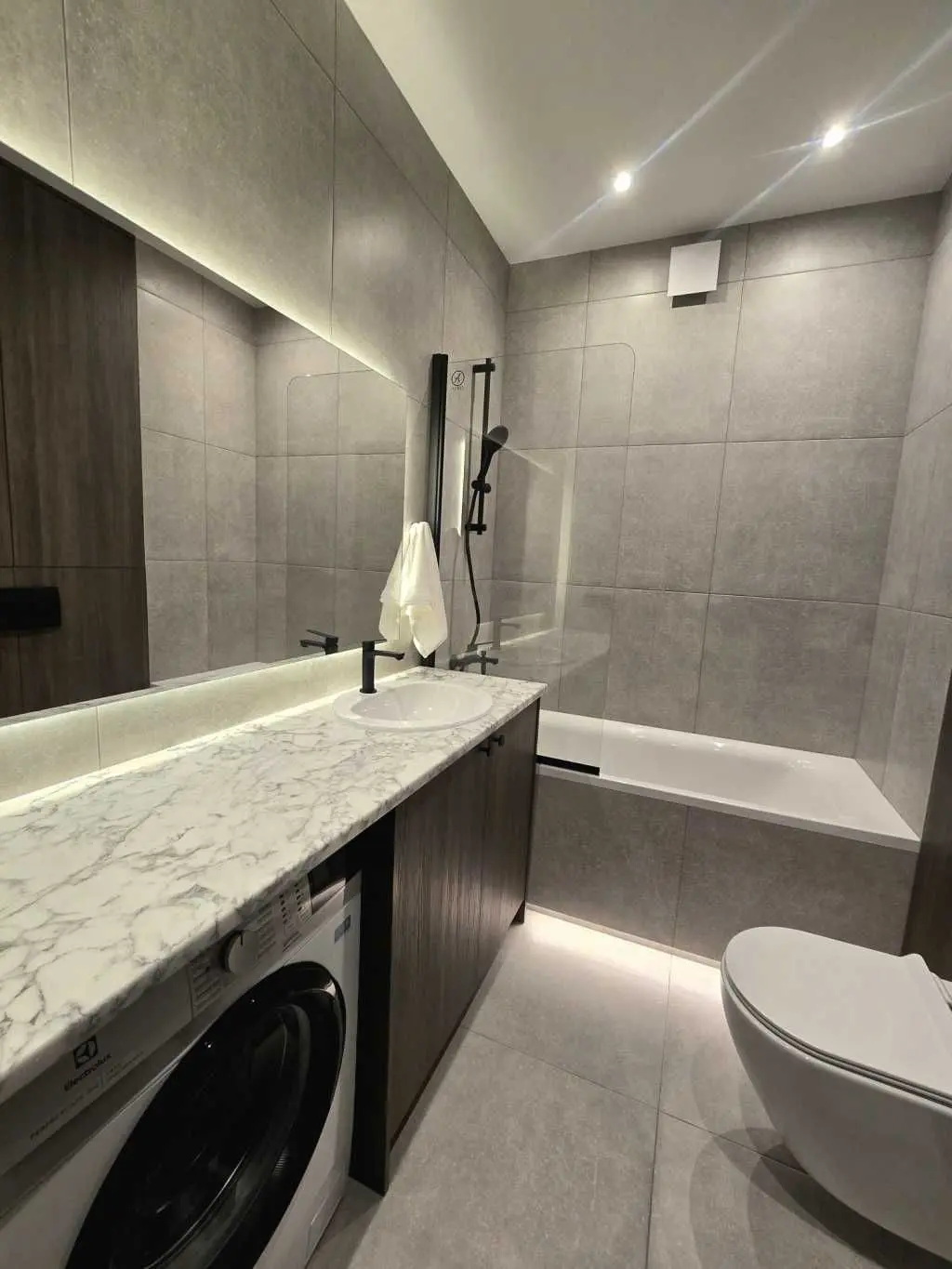 Фото Selling a 1-room apartment, 43 sq.m., Metrolohichna Street  Kyiv, price: 118000 USD, code 9293
