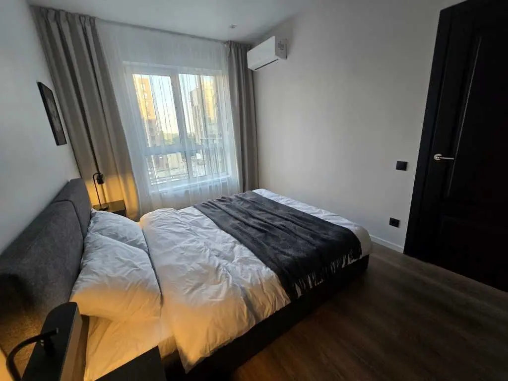 Фото Selling a 1-room apartment, 43 sq.m., Metrolohichna Street  Kyiv, price: 118000 USD, code 9293