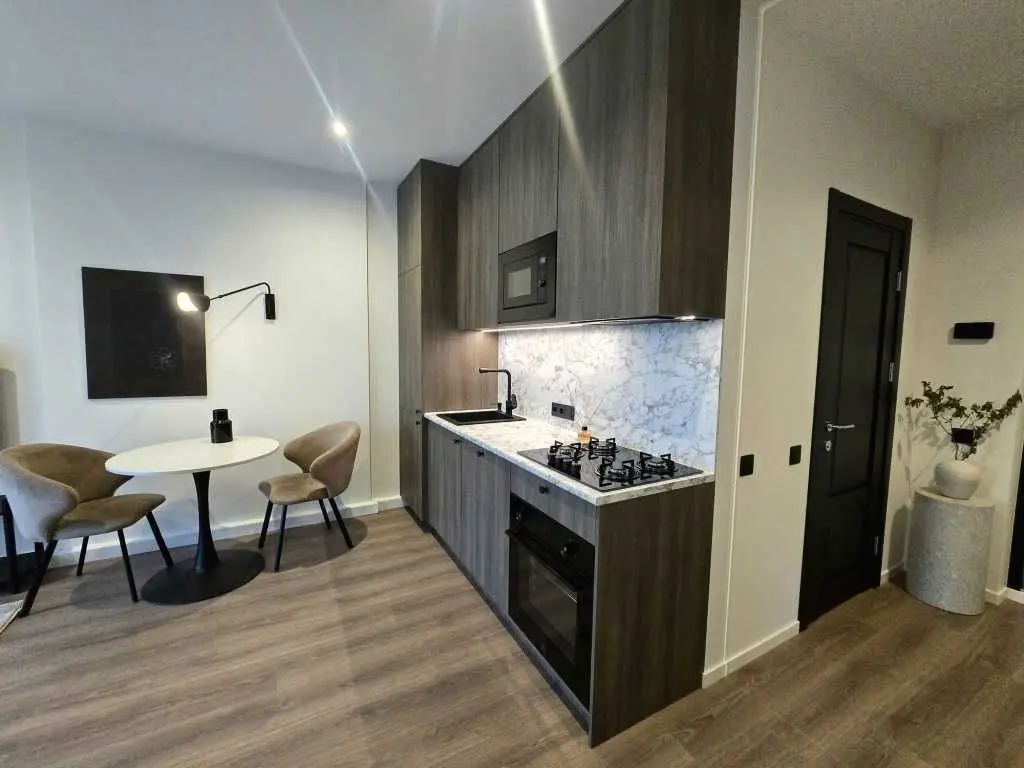 Фото Selling a 1-room apartment, 43 sq.m., Metrolohichna Street  Kyiv, price: 118000 USD, code 9293