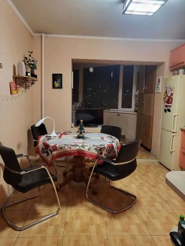 Фото Продаю 3 кімнатну квартиру, 92.8 кв. м, Лісківська вул. 20 Київ, ціна: 82000 USD, код 9296