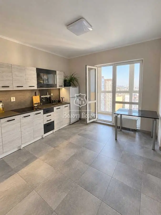 Фото Продаю 1 кімнатну квартиру, 46.7 кв. м, Ревуцького вул.  Київ, ціна: 75000 USD, код 9302