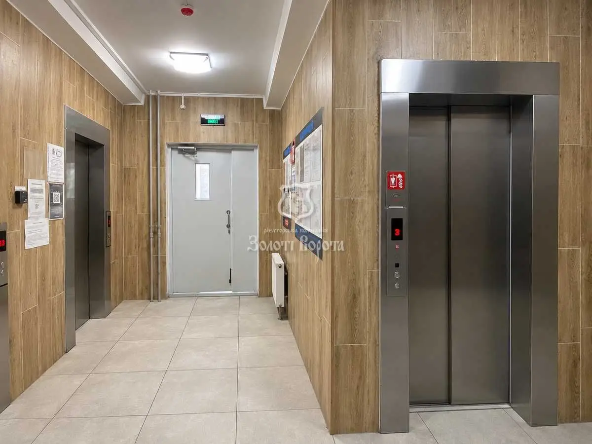 Фото Продаю 1 кімнатну квартиру, 46.7 кв. м, Ревуцького вул.  Київ, ціна: 75000 USD, код 9302