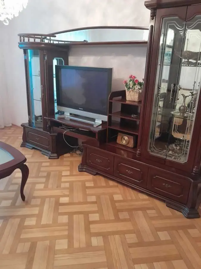 Фото Зняти 3 кімнатну квартиру, Левка Лукʼяненка вул. (Маршала Тимошенка) 2М Київ в довгострокову оренду, ціна: 18000 UAH, код 9304