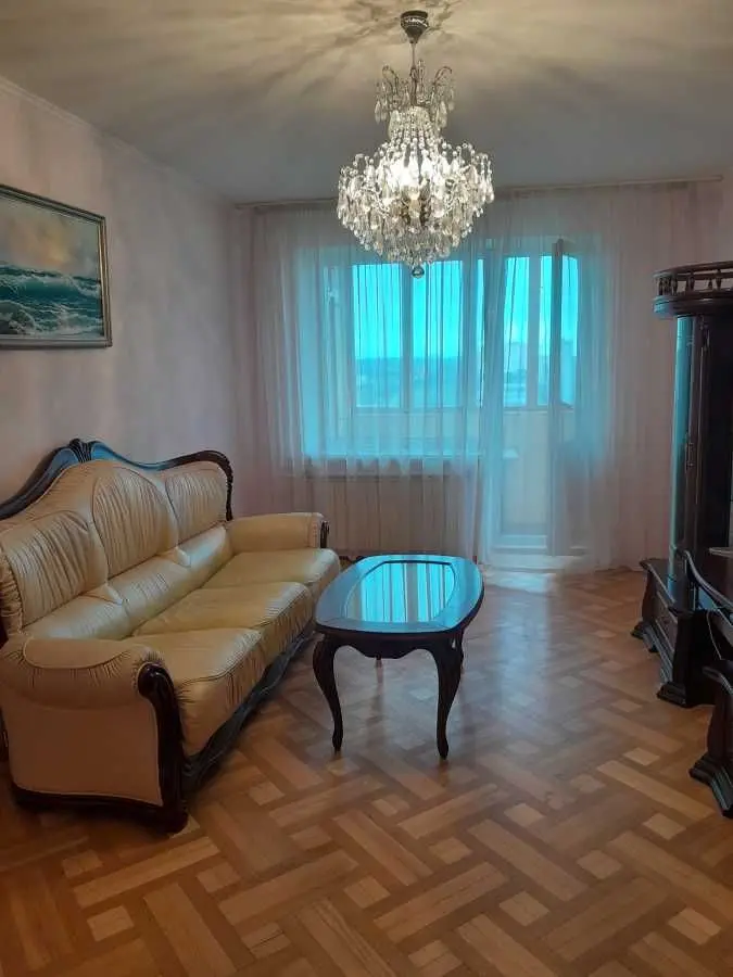 Фото Зняти 3 кімнатну квартиру, Левка Лукʼяненка вул. (Маршала Тимошенка) 2М Київ в довгострокову оренду, ціна: 18000 UAH, код 9304