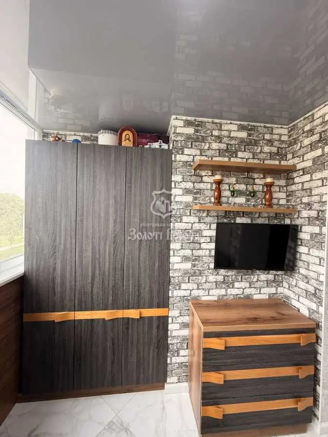 Фото Selling a 1-room apartment, 46.1 sq.m., Mashynobudivnykiv Street  Vyshneve, price: 68000 USD, code 9305