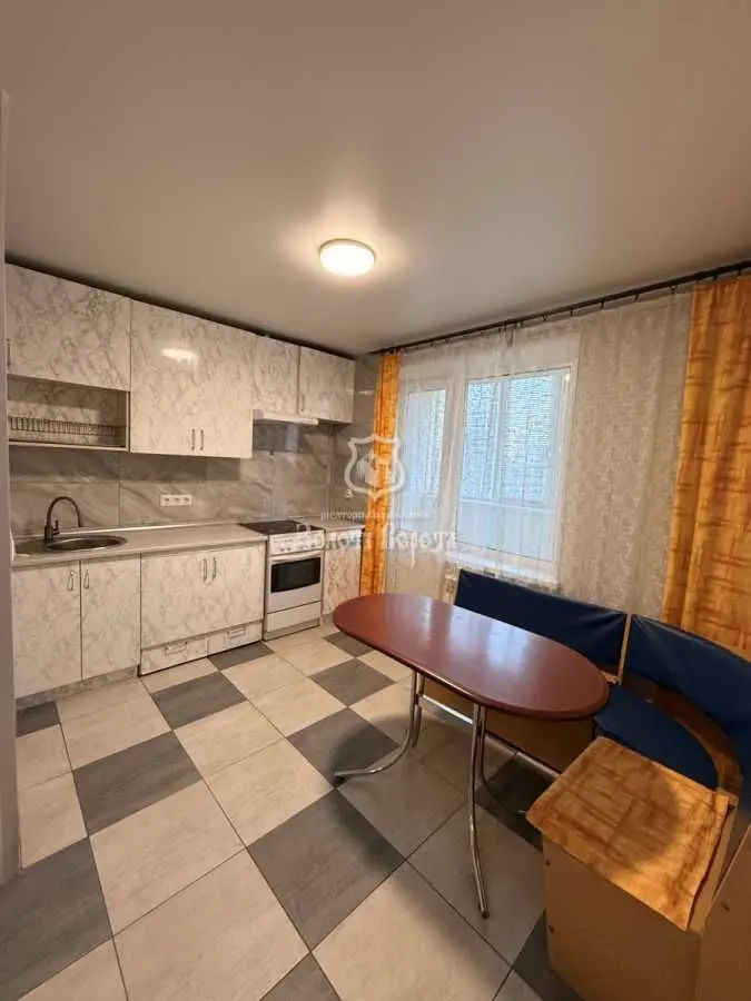 Фото Продаю 2-комнатную квартиру, 58.9 кв. м, Чернобыльская ул.  Киев, цена: 85000 USD, код 9307