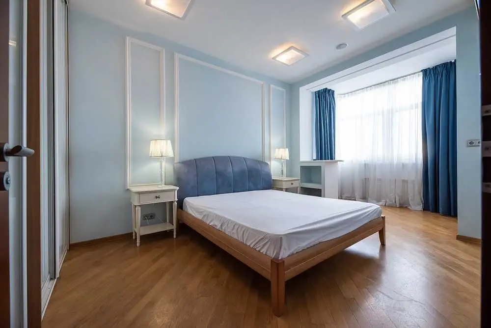 Фото Продаю 4-комнатную квартиру, 150 кв. м, Дмитриевская ул.  Киев, цена: 200000 USD, код 9308