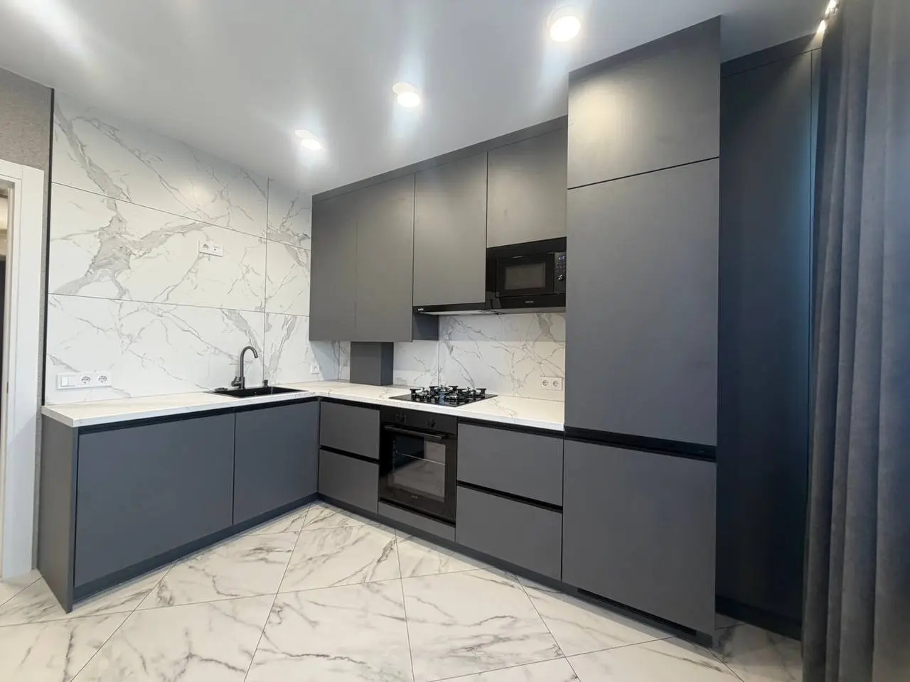 Фото Selling a 1-room apartment, 35.5 sq.m., Bucha, price: 67000 $, code 9311