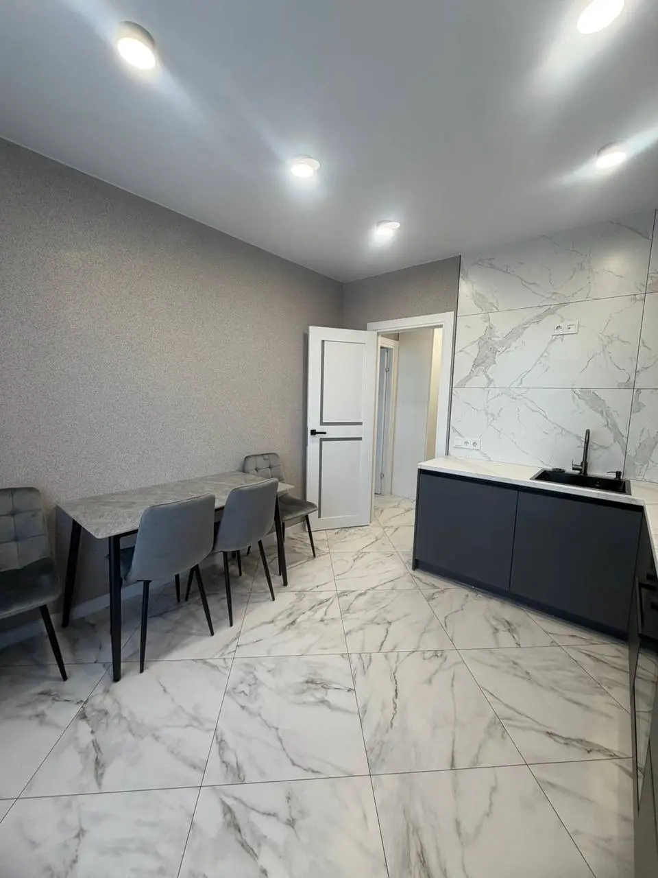 Фото Selling a 1-room apartment, 35.5 sq.m., Bucha, price: 67000 $, code 9311