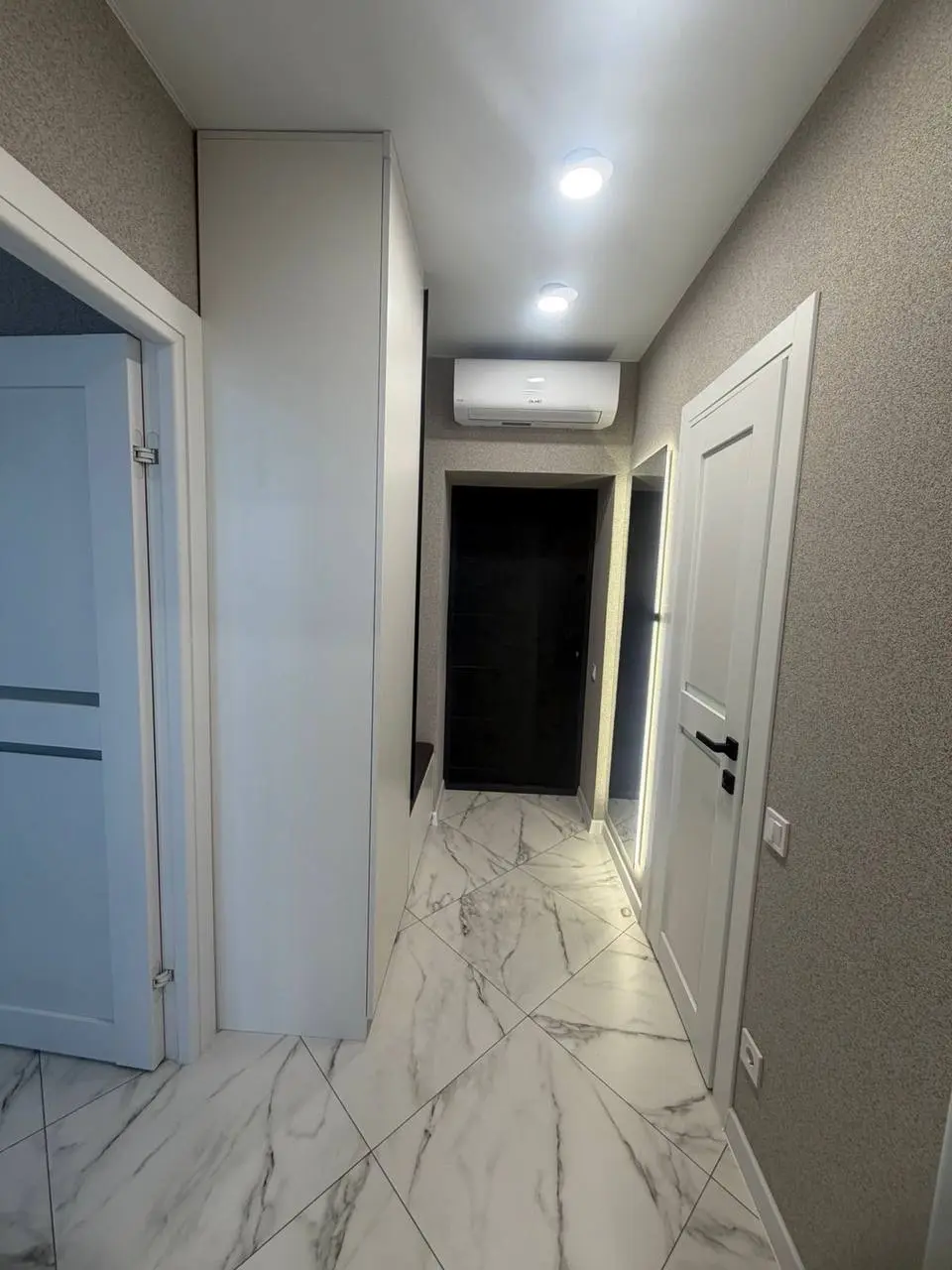 Фото Selling a 1-room apartment, 35.5 sq.m., Bucha, price: 67000 $, code 9311