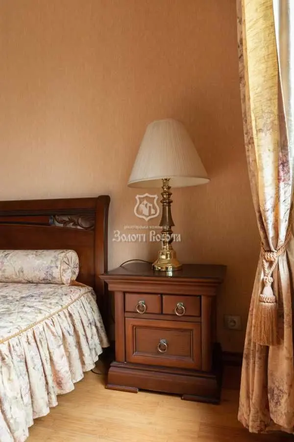 Фото Продаю 3 кімнатну квартиру, 75.3 кв. м, Миколи Міхновського бульв. (Дружби Народів) 20 Київ, ціна: 143000 USD, код 9316