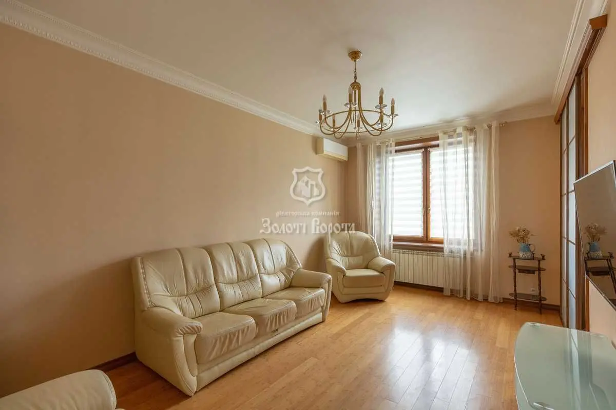 Фото Продаю 3 кімнатну квартиру, 75.3 кв. м, Миколи Міхновського бульв. (Дружби Народів) 20 Київ, ціна: 143000 USD, код 9316