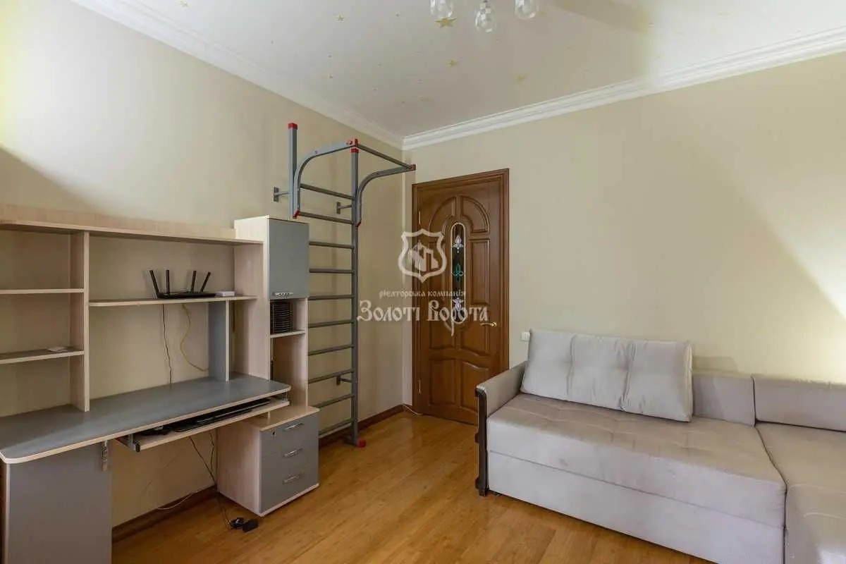 Фото Продаю 3 кімнатну квартиру, 75.3 кв. м, Миколи Міхновського бульв. (Дружби Народів) 20 Київ, ціна: 143000 USD, код 9316