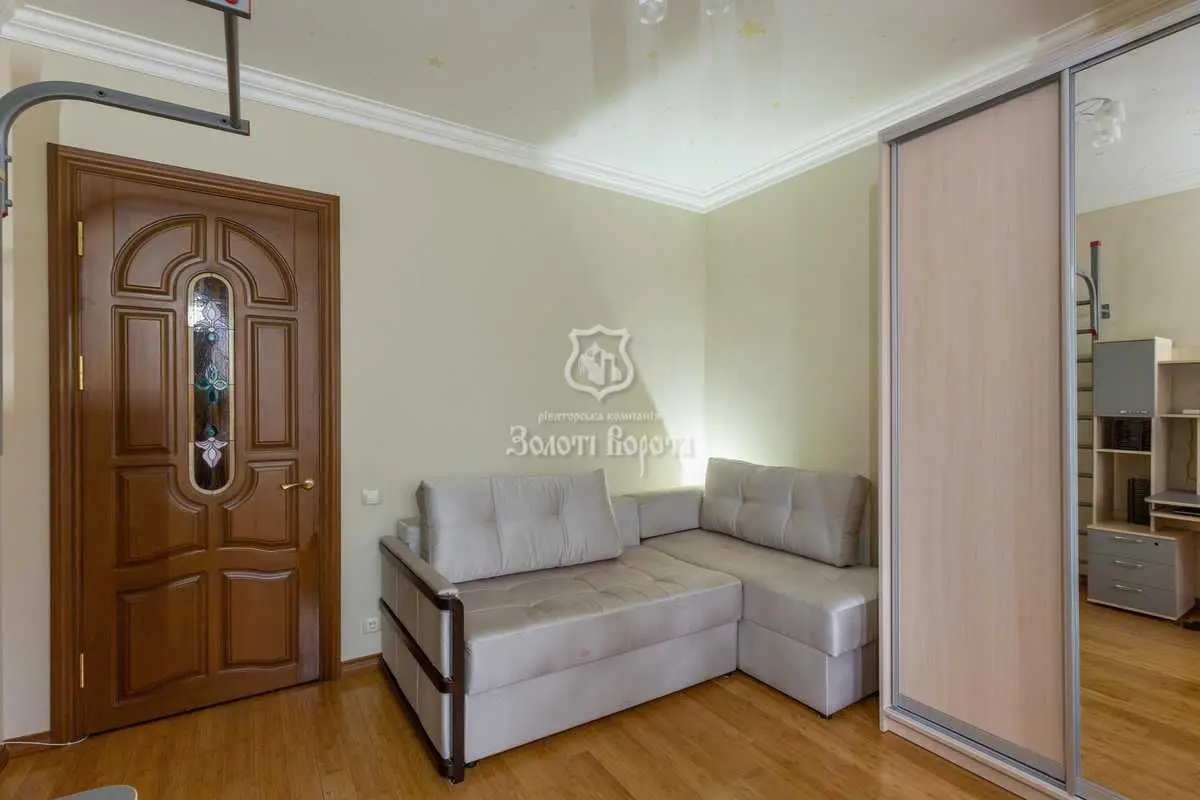Фото Продаю 3 кімнатну квартиру, 75.3 кв. м, Миколи Міхновського бульв. (Дружби Народів) 20 Київ, ціна: 143000 USD, код 9316