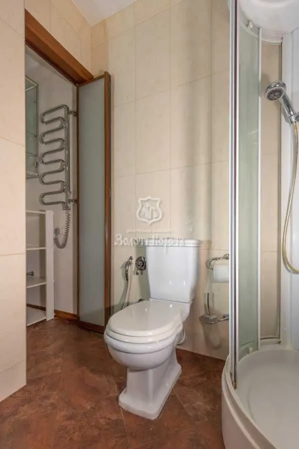 Фото Продаю 3 кімнатну квартиру, 75.3 кв. м, Миколи Міхновського бульв. (Дружби Народів) 20 Київ, ціна: 143000 USD, код 9316