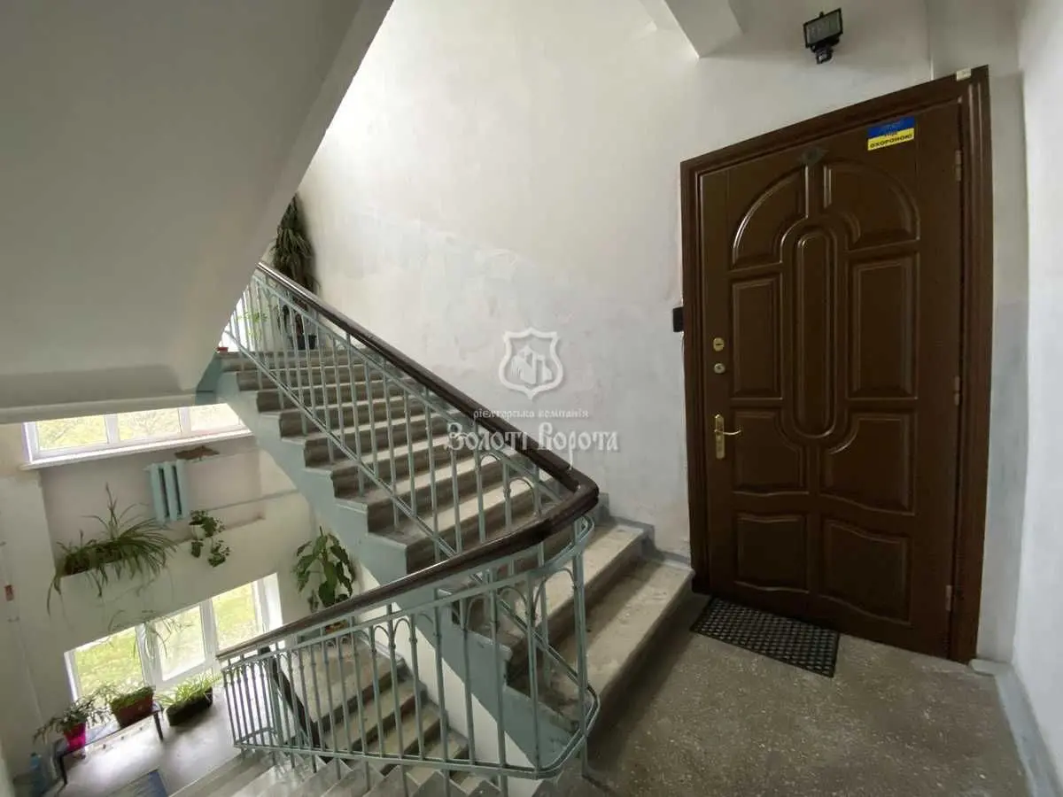 Фото Продаю 3 кімнатну квартиру, 75.3 кв. м, Миколи Міхновського бульв. (Дружби Народів) 20 Київ, ціна: 143000 USD, код 9316