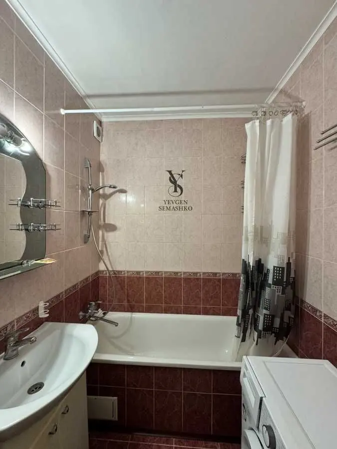 Фото Rent a 2-room apartment, Bakynska Street 37г Kyiv for long-term rent, price: 15000 UAH, code 9320