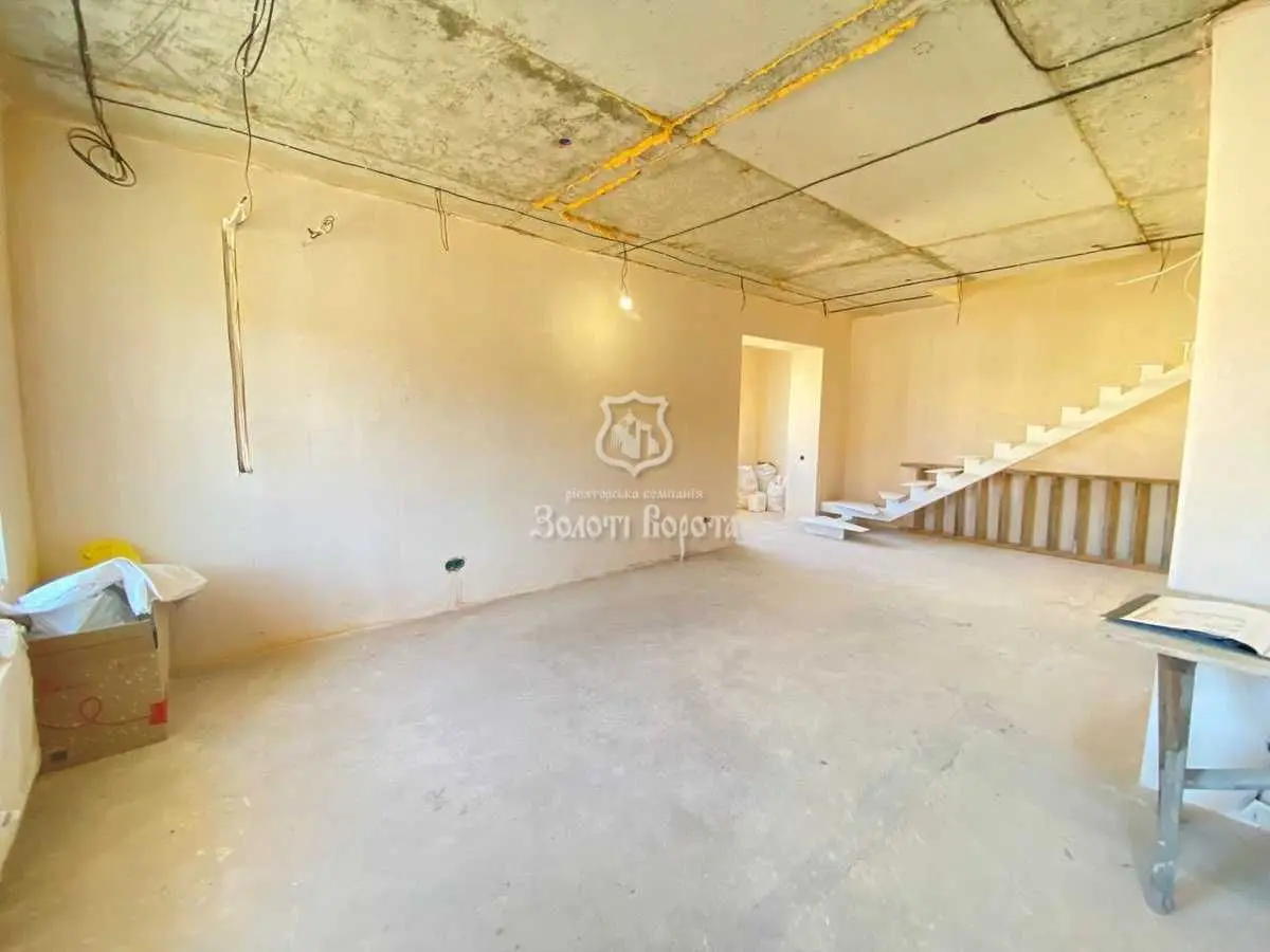 Фото Продаю 3 кімнатну квартиру, 130 кв. м, Тарасівська вул.  Софіївська Борщагівка, ціна: 83000 USD, код 9321