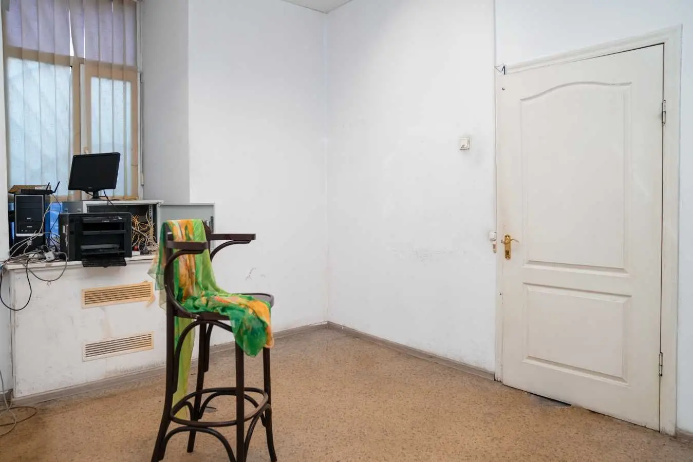 Фото Продаю офіс, 55 кв. м, Саксаганського вул.  Київ, ціна: 120000 USD, код 9323