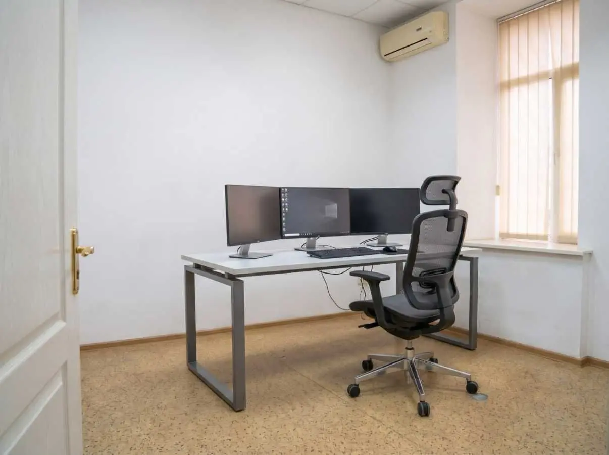 Фото Продаю офіс, 55 кв. м, Саксаганського вул.  Київ, ціна: 120000 USD, код 9323