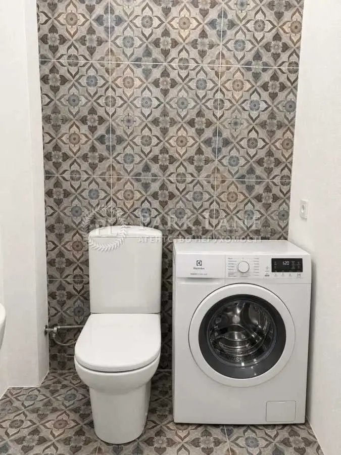 Фото Продаю 3 кімнатну квартиру, 74.3 кв. м, Редьчинська вул.  Київ, ціна: 130000 USD, код 9324