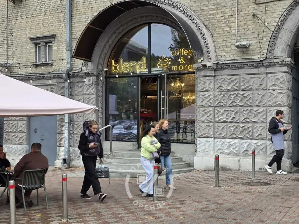 Фото Rent a retail space, Esplanadna Street 32 Kyiv for long-term rent, price: 2000 USD, code 9325