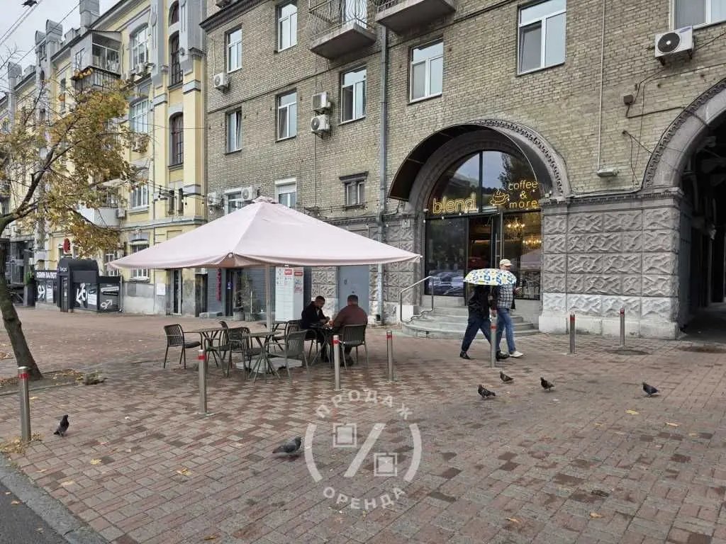 Фото Rent a retail space, Esplanadna Street 32 Kyiv for long-term rent, price: 2000 USD, code 9325