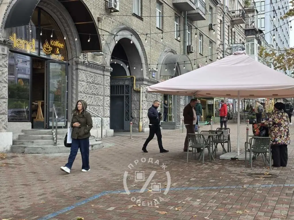 Фото Rent a retail space, Esplanadna Street 32 Kyiv for long-term rent, price: 2000 USD, code 9325