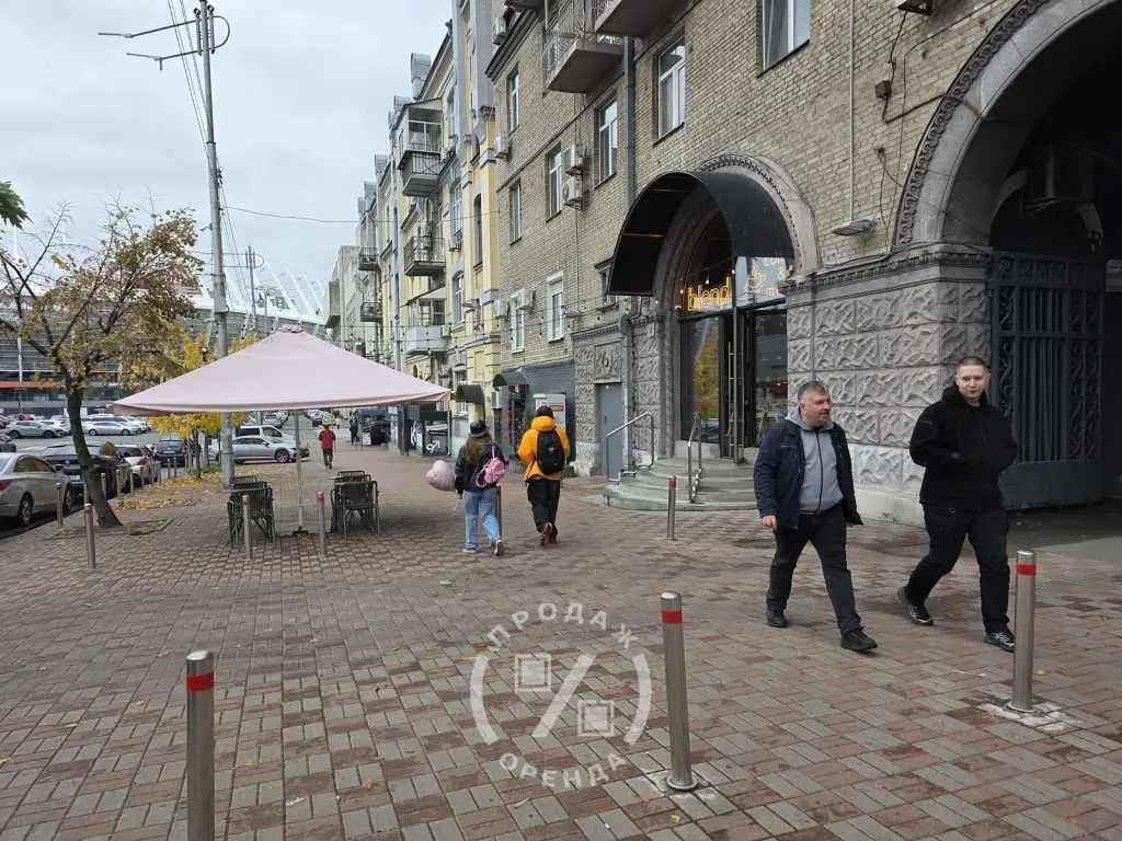 Фото Rent a retail space, Esplanadna Street 32 Kyiv for long-term rent, price: 2000 USD, code 9325
