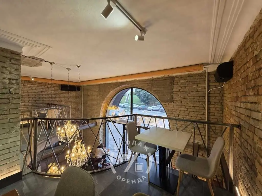 Фото Rent a retail space, Esplanadna Street 32 Kyiv for long-term rent, price: 2000 USD, code 9325