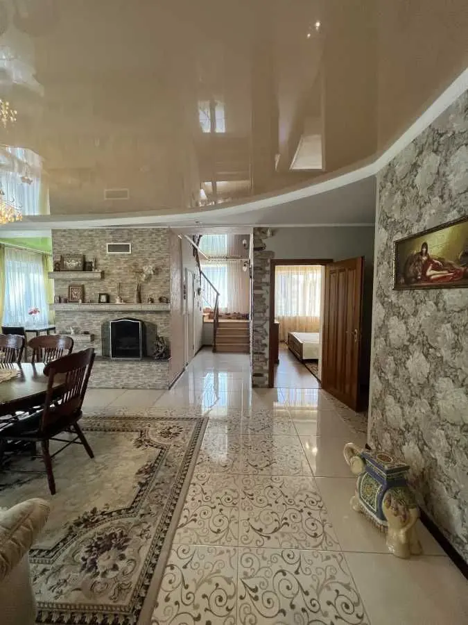 Фото Продаю будинок, 202 кв. м, Львівська вул. 21 Луцьк, ціна: 175000 USD, код 9332