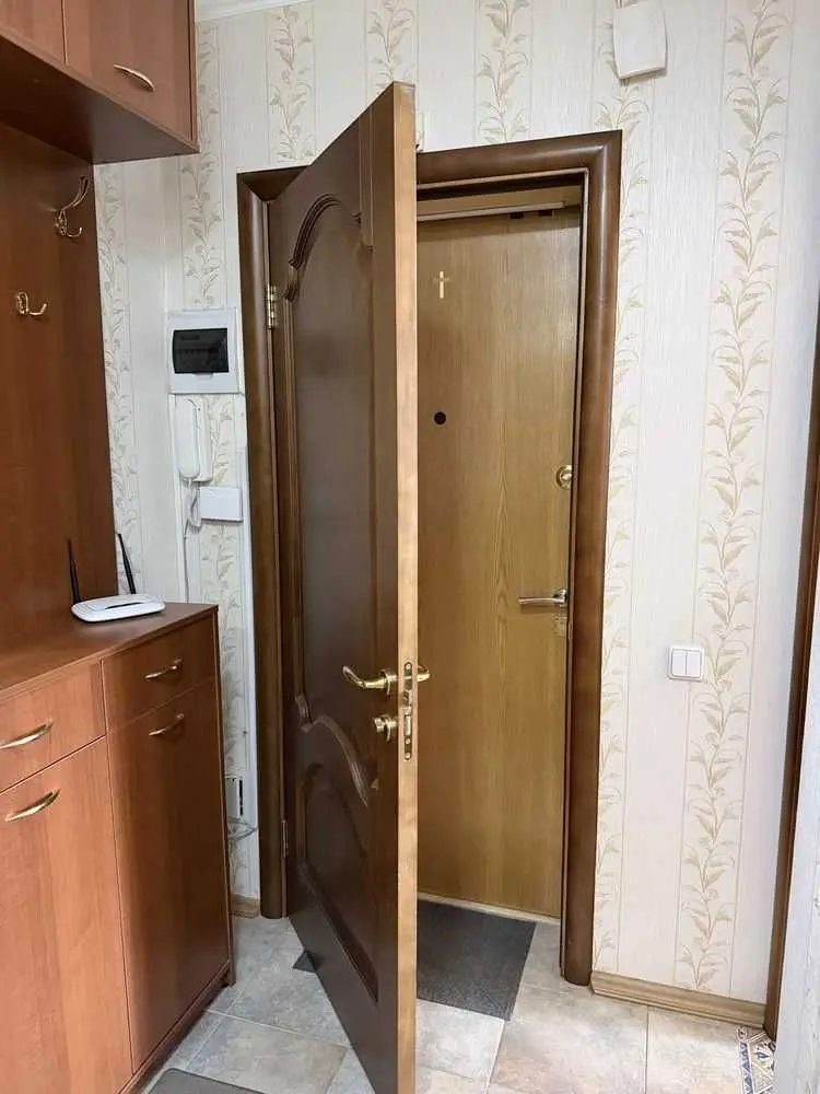 Фото Rent a 3-room apartment, Vyshhorodska Street  Kyiv for long-term rent, price: 18000 UAH, code 9334