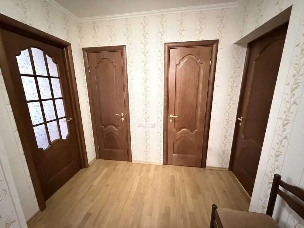 Фото Rent a 3-room apartment, Vyshhorodska Street  Kyiv for long-term rent, price: 18000 UAH, code 9334