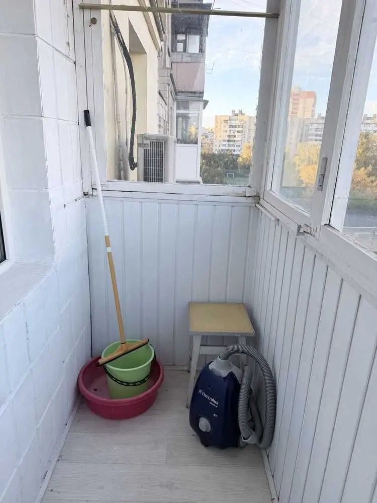 Фото Rent a 3-room apartment, Vyshhorodska Street  Kyiv for long-term rent, price: 18000 UAH, code 9334