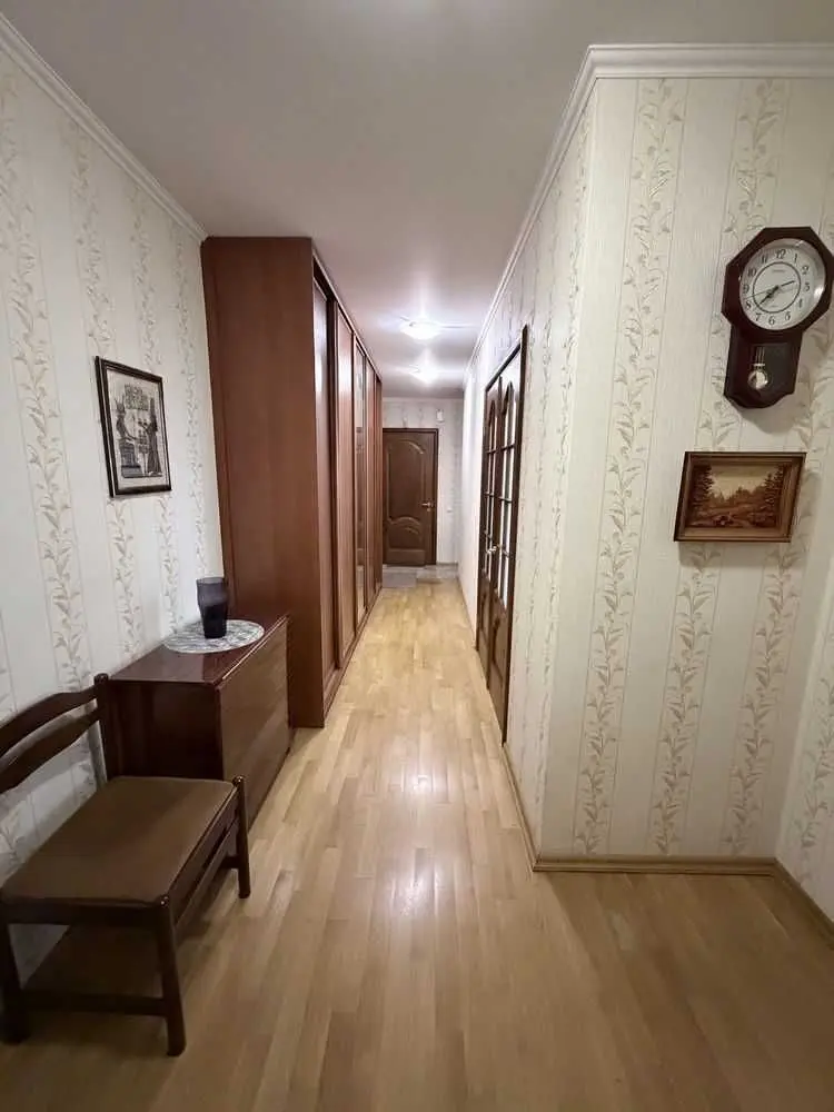 Фото Rent a 3-room apartment, Vyshhorodska Street  Kyiv for long-term rent, price: 18000 UAH, code 9334