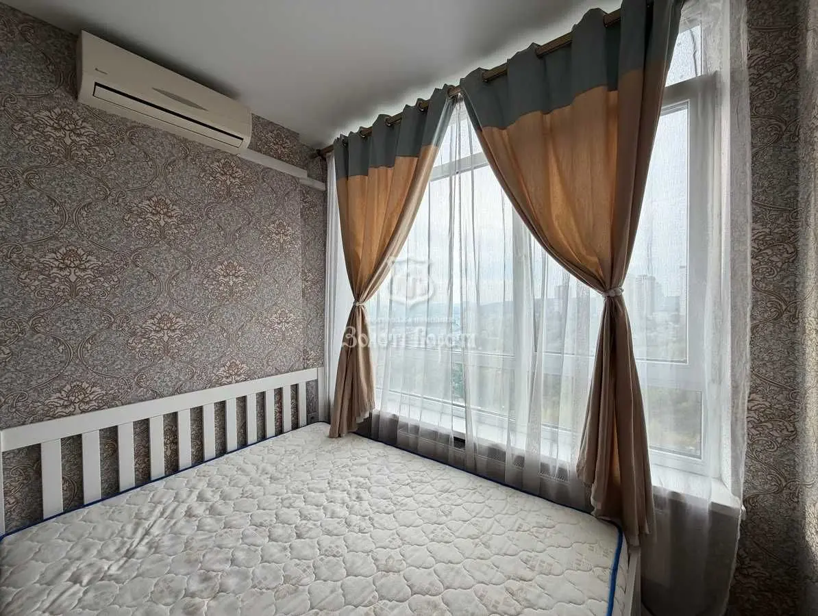 Фото Selling a 1-room apartment, 30.9 sq.m., Raketna Street 24 Kyiv, price: 42000 USD, code 9338