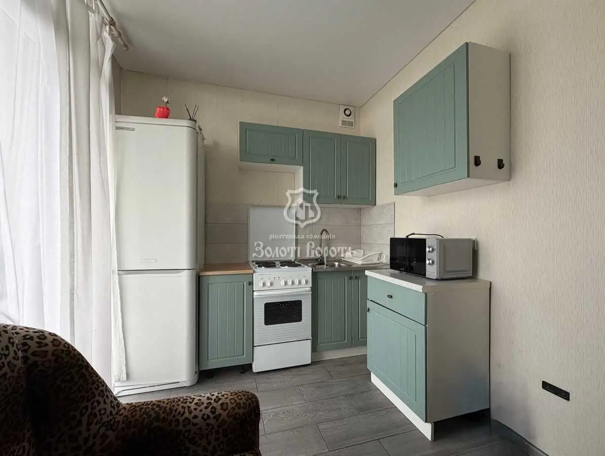 Фото Selling a 1-room apartment, 30.9 sq.m., Raketna Street 24 Kyiv, price: 42000 USD, code 9338