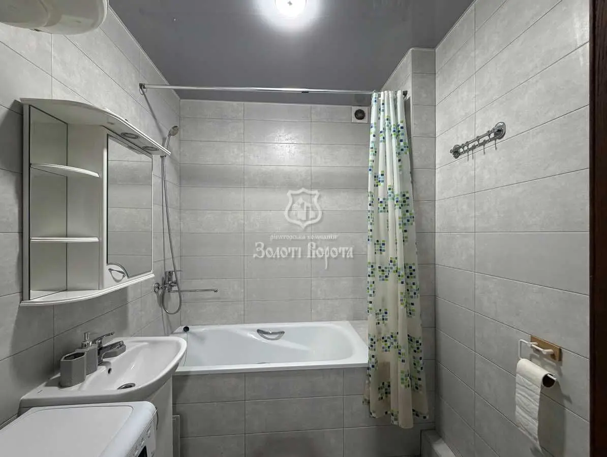 Фото Selling a 1-room apartment, 30.9 sq.m., Raketna Street 24 Kyiv, price: 42000 USD, code 9338