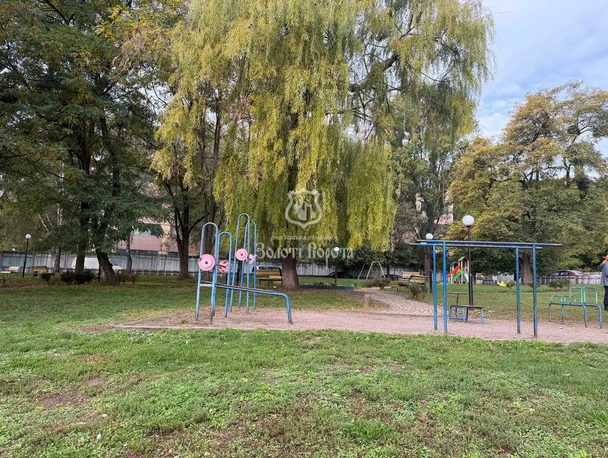 Фото Selling a 1-room apartment, 30.9 sq.m., Raketna Street 24 Kyiv, price: 42000 USD, code 9338