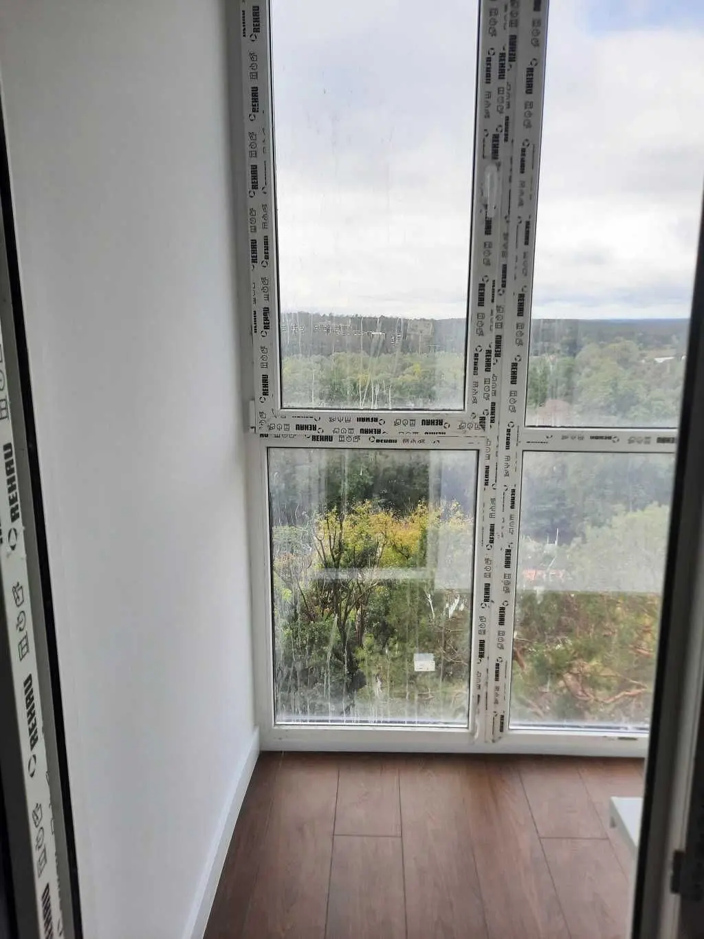 Фото Продаю 1 кімнатну квартиру, 46.4 кв. м, Живописна вул.  Київ, ціна: 88000 USD, код 9345