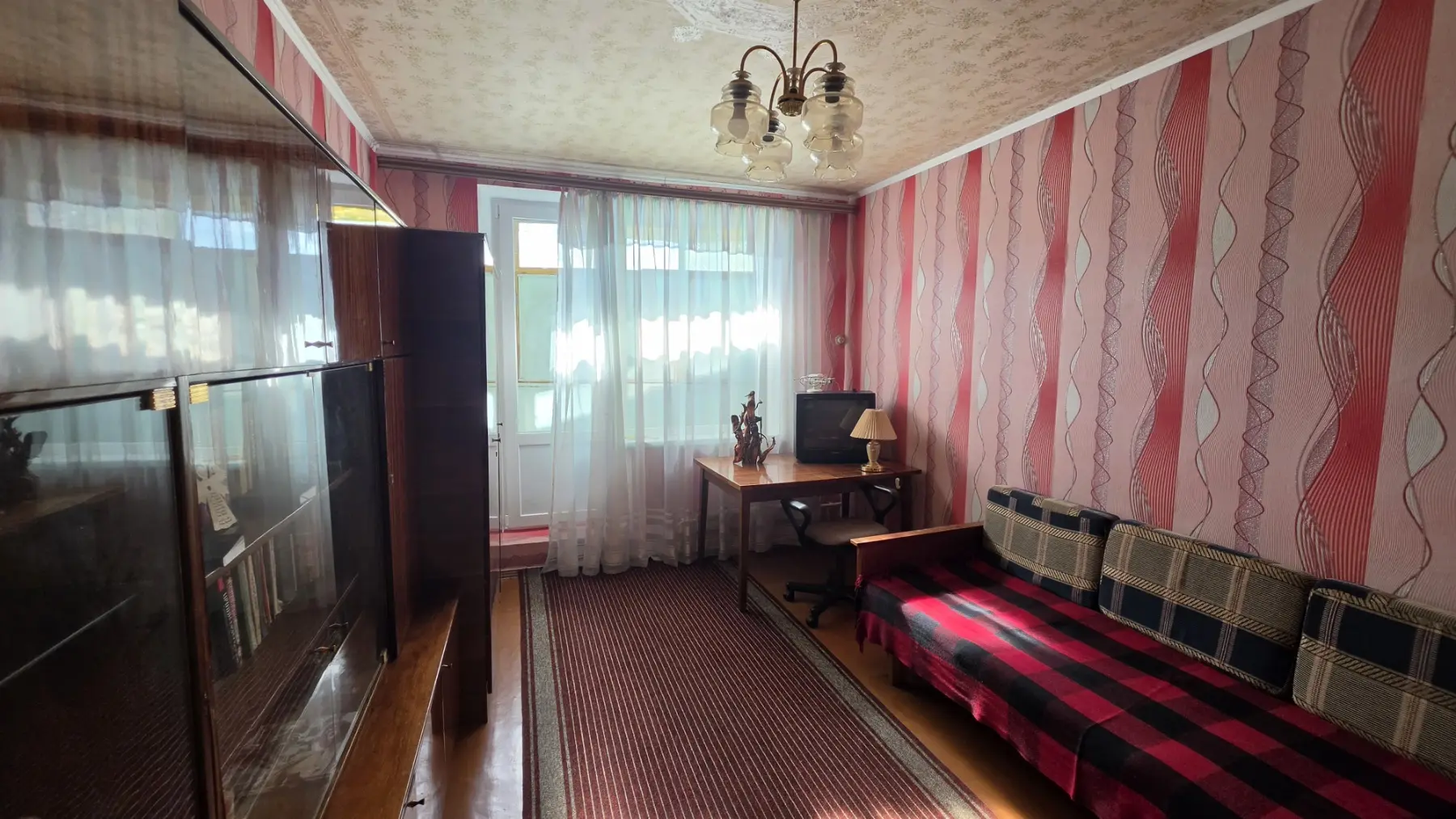 Фото Продаю 1 кімнатну квартиру, 33 кв. м, Поздовжня вул. 3а Харків, ціна: 17000 $, код 9347