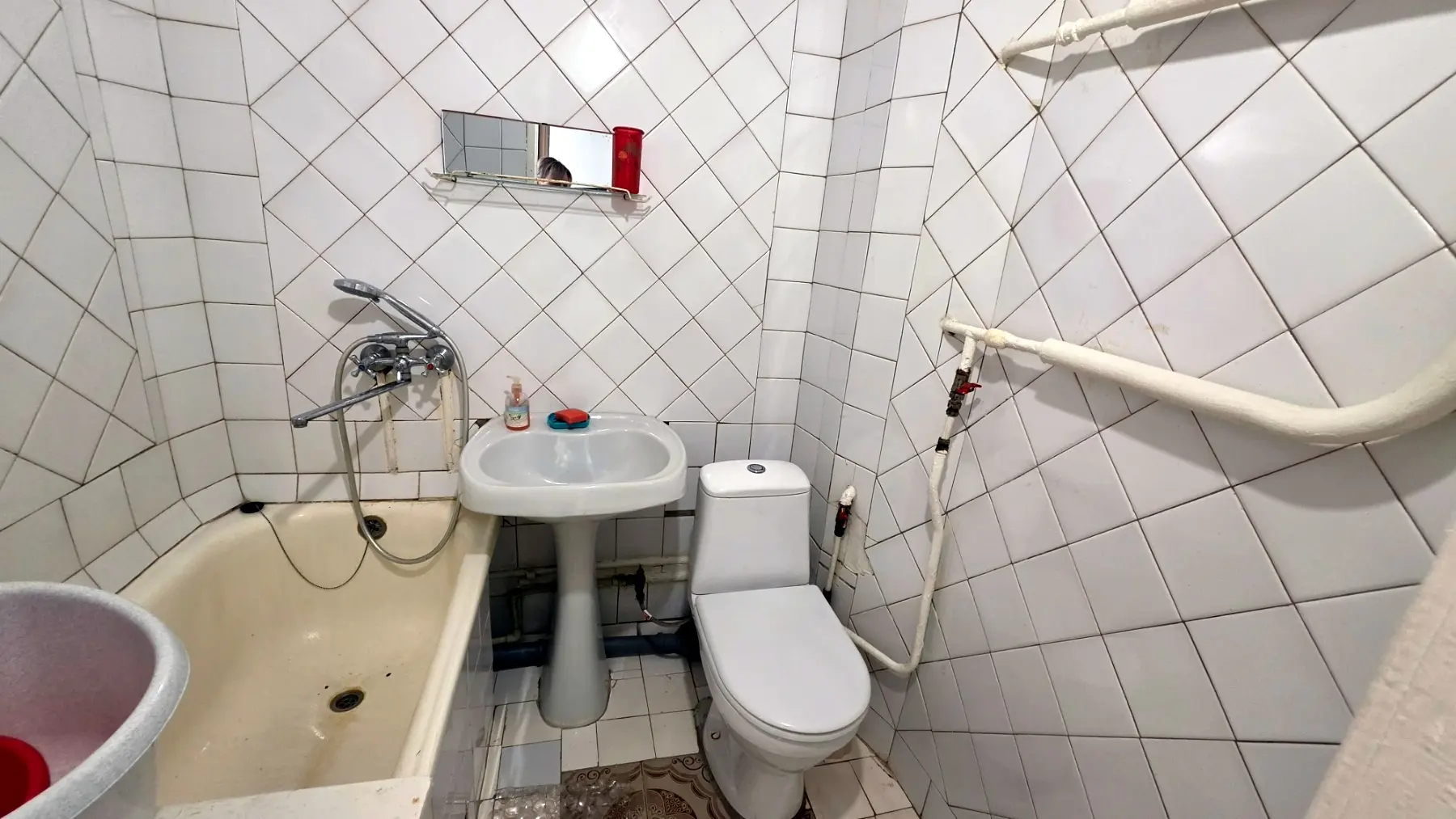 Фото Продаю 1 кімнатну квартиру, 33 кв. м, Поздовжня вул. 3а Харків, ціна: 17000 $, код 9347