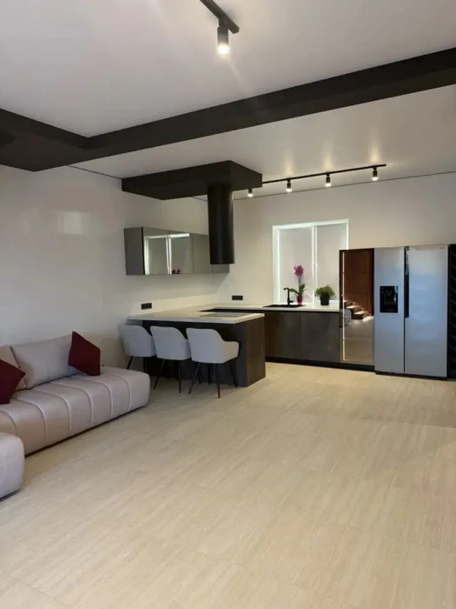 Фото Продаю дом, 130 кв. м, Центральная ул.  Киев, цена: 245000 $, код 9348