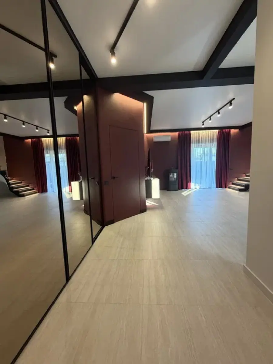 Фото Продаю дом, 130 кв. м, Центральная ул.  Киев, цена: 245000 $, код 9348