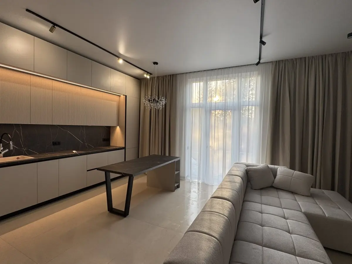 Фото Продаю дом, 125 кв. м, Центральная ул.  Киев, цена: 210000 $, код 9349