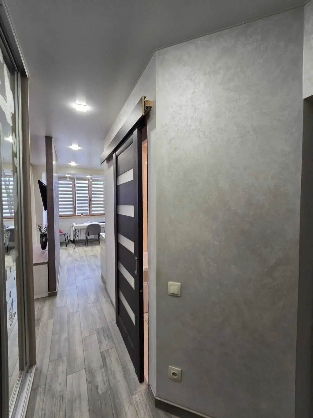 Фото Selling a 1-room apartment, 40 sq.m., Bryhadnyi Entrance  Kharkiv, price: 2017703 UAH, code 9355